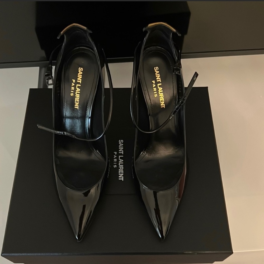 Saint Laurent Black Heels